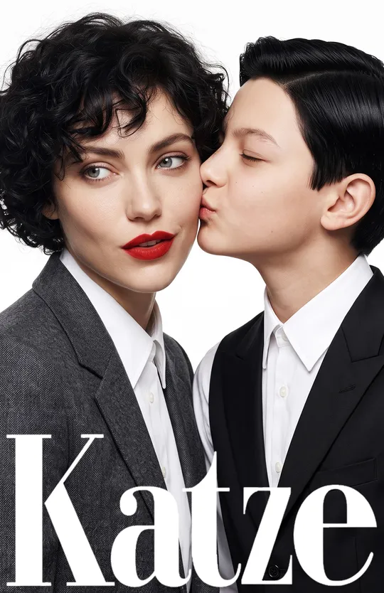 Katze - The Story of a Lonely Secretary